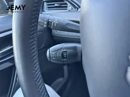 Photo 17 Peugeot 208  PureTech 82ch S&S BVM5