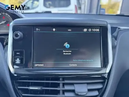 Photo 24 Peugeot 208  PureTech 82ch S&S BVM5