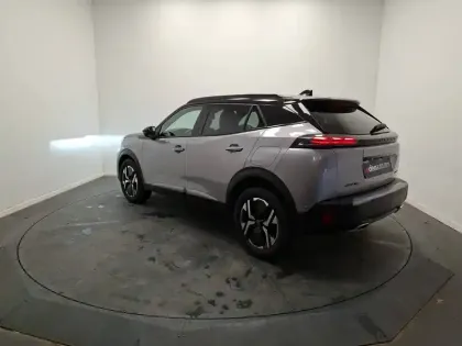 Photo 45 Peugeot 2008  Hybrid 136 e-DCS6