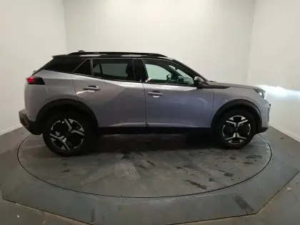 Photo 5 Peugeot 2008  Hybrid 136 e-DCS6