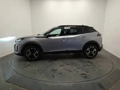 Photo 44 Peugeot 2008  Hybrid 136 e-DCS6