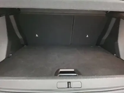 Photo 8 Peugeot 2008  Hybrid 136 e-DCS6