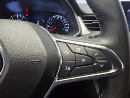 Photo 32 Renault Captur  TCe 90