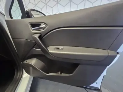 Photo 15 Renault Captur  TCe 90