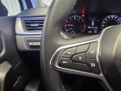 Photo 31 Renault Captur  TCe 90