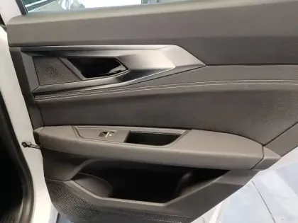 Photo 17 Renault Austral Gén. I (HHN) Ph1 Techno 5