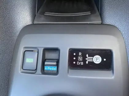 Photo 13 Nissan Leaf  Electrique 40kWh