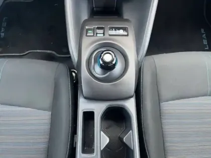 Photo 15 Nissan Leaf  Electrique 40kWh