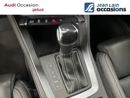 Photo 12 Audi Q3  35 TFSI 150 ch S tronic 7