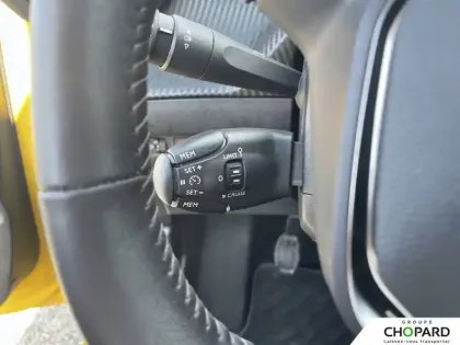 Photo 15 Peugeot 208  PureTech 75 S&S BVM5