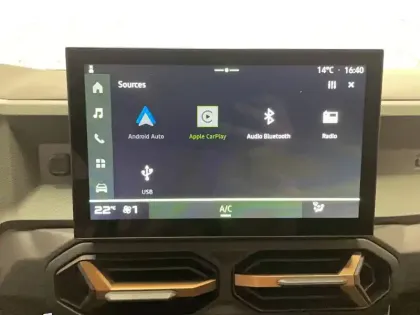 Photo 26 Dacia Duster  Hybrid 140