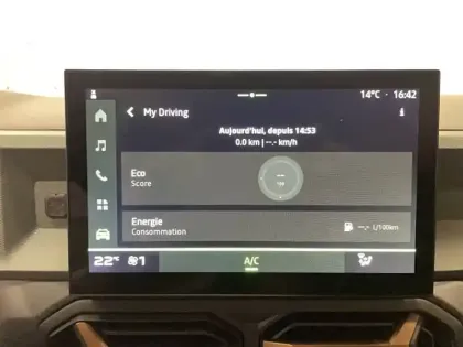 Photo 35 Dacia Duster  Hybrid 140