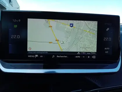 Photo 15 Peugeot 2008  BlueHDi 130 S&S EAT8