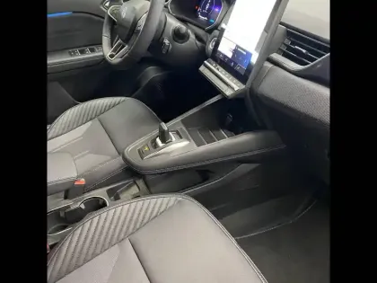 Photo 11 Renault Captur  E-Tech full hybrid 160 ch