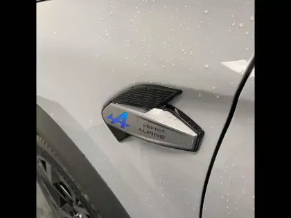 Photo 35 Renault Captur  E-Tech full hybrid 160 ch