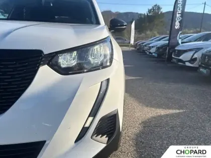 Photo 21 Peugeot 2008  PureTech 100 S&S BVM6