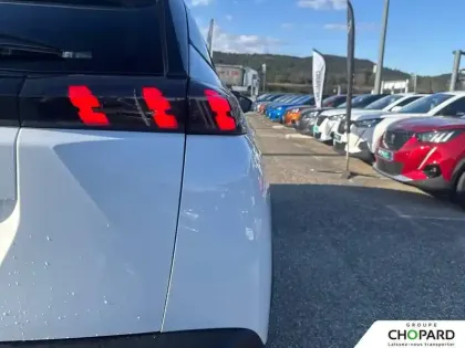 Photo 22 Peugeot 2008  PureTech 100 S&S BVM6