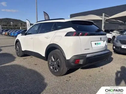 Photo 28 Peugeot 2008  PureTech 100 S&S BVM6