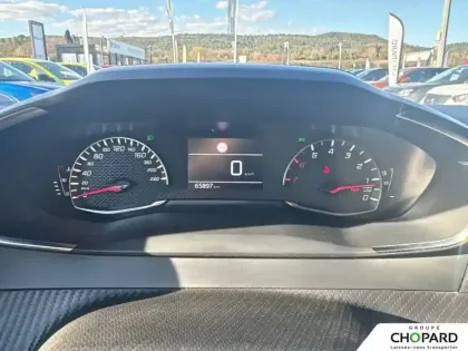 Photo 16 Peugeot 2008  PureTech 100 S&S BVM6