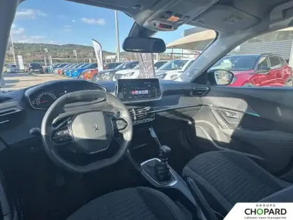Photo 75 Peugeot 2008  PureTech 100 S&S BVM6
