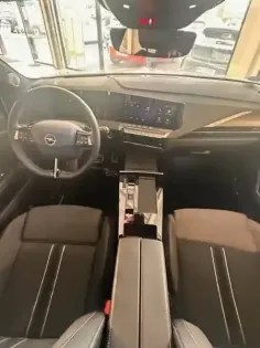 Photo 52 Opel Astra  Sports Tourer 1.2 Turbo Hybride 136 ch e-DCT6