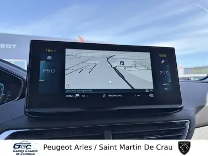 Photo 16 Peugeot 3008  Hybrid 225 e-EAT8