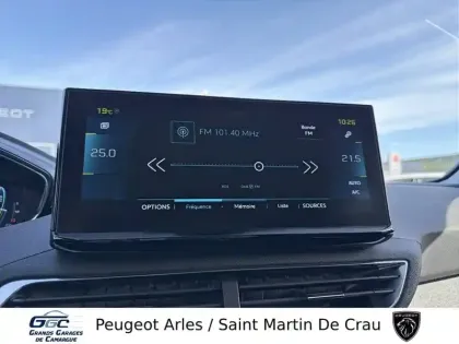 Photo 17 Peugeot 3008  Hybrid 225 e-EAT8