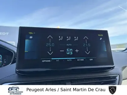 Photo 18 Peugeot 3008  Hybrid 225 e-EAT8