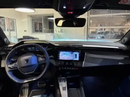 Photo 47 Peugeot 408  Hybrid 145 e-DCS6