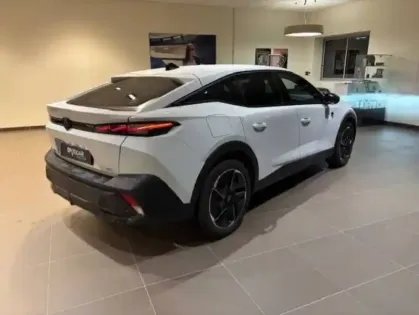 Photo 44 Peugeot 408  Hybrid 145 e-DCS6