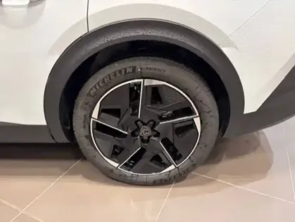 Photo 59 Peugeot 408  Hybrid 145 e-DCS6