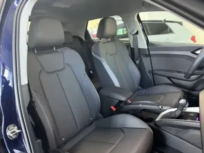 Photo 10 Audi A1  Allstreet 35 TFSI 150 ch S tronic 7