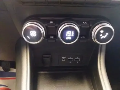 Photo 26 Renault Captur  TCe 90 - 21