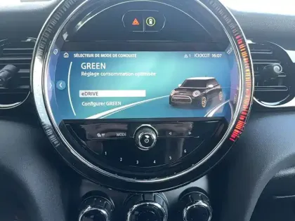 Photo 45 Mini Mini Hatch 3 Portes Cooper SE 184 ch