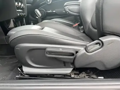 Photo 36 Mini Mini Hatch 3 Portes Cooper SE 184 ch