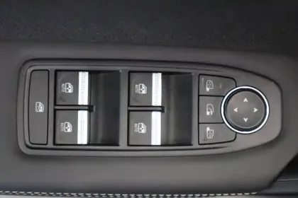Photo 122 Renault Symbioz  E-Tech full hybrid 160 ch