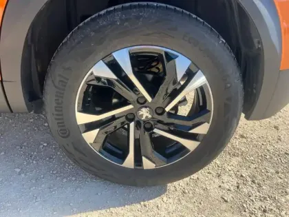 Photo 11 Peugeot 2008 Gén. II Ph1 NG Allure 5