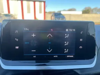 Photo 14 Peugeot 2008 Gén. II Ph1 NG Allure 5