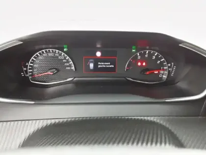 Photo 9 Peugeot 208  PureTech 75 S&S BVM5