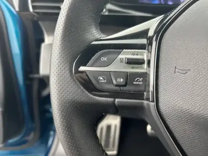 Photo 18 Peugeot 408  PHEV 225 e-EAT8