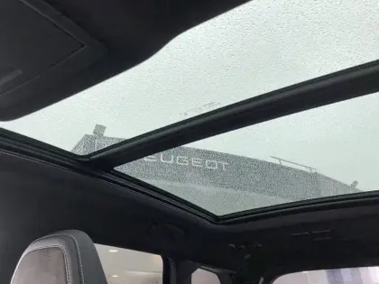 Photo 19 Peugeot 5008  Electrique 230 ch 97 kWh Grande autonomie