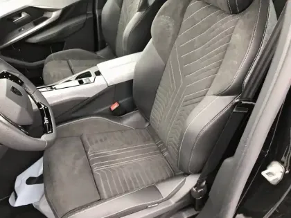 Photo 10 Peugeot 5008  Electrique 230 ch 97 kWh Grande autonomie