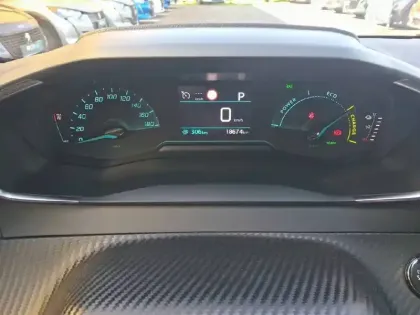 Photo 9 Peugeot 208  Electrique 50 kWh 136ch