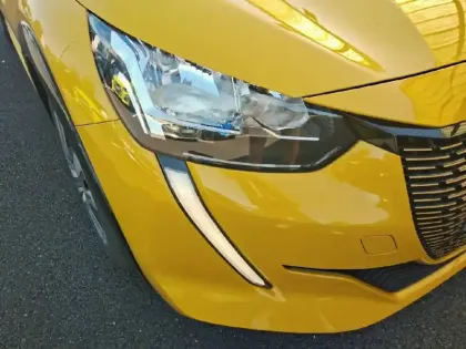 Photo 15 Peugeot 208  Electrique 50 kWh 136ch