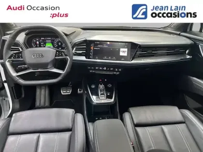 Photo 17 Audi Q4  e-tron 45 285 ch 82 kWh