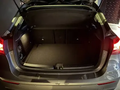 Photo 19 Mercedes Classe A  250 e Hybrid EQ