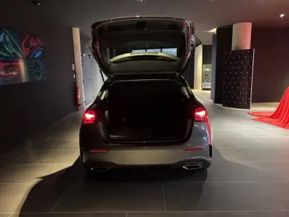 Photo 18 Mercedes Classe A  250 e Hybrid EQ