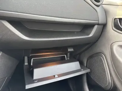 Photo 40 Renault Zoé Gén. I (B10) Ph2 NG Equilibre 5