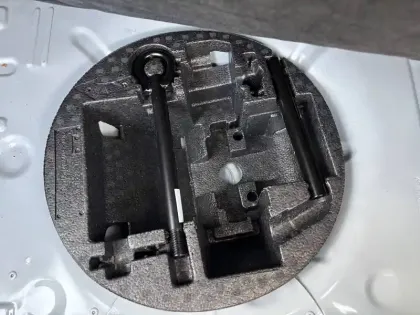 Photo 23 Renault Zoé Gén. I (B10) Ph2 NG Equilibre 5