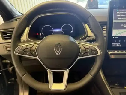 Photo 20 Renault Captur  E-Tech full hybrid 160 ch